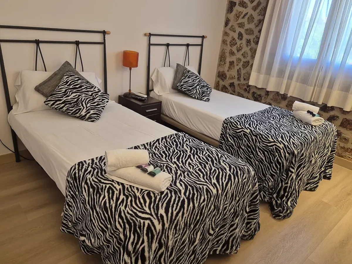 Hostal Bavieca en Medinaceli camas