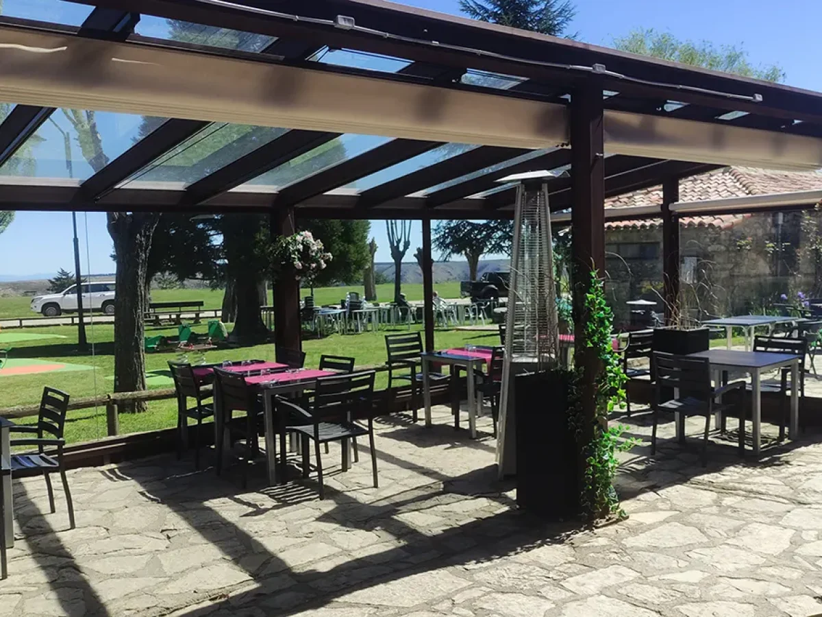 Terraza Bavieca Medinaceli de día